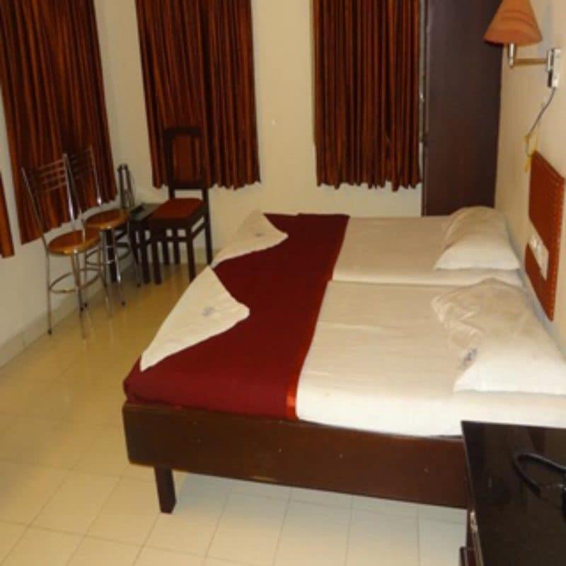 Mjm Plaza Hotel Kochi Luaran gambar